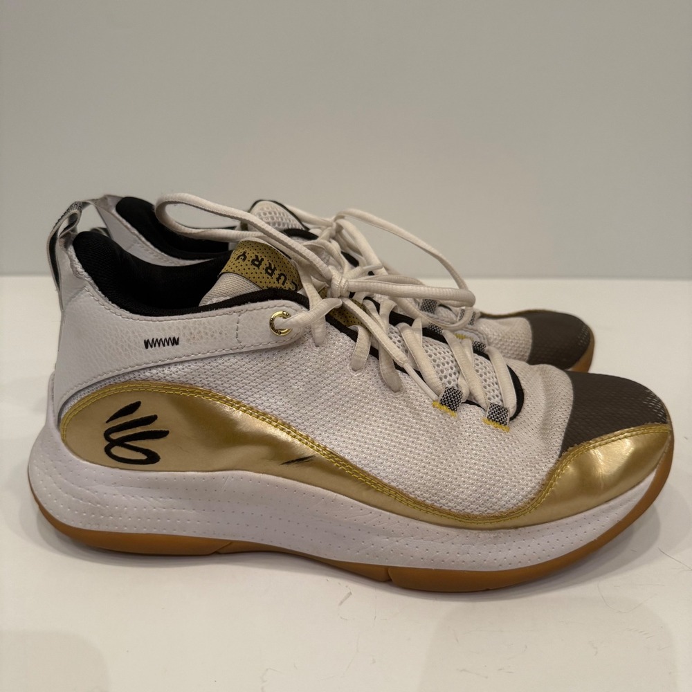 Under Armour Curry‎ Basketball Shoes White Gold Black Micro G Low Top Sneakers